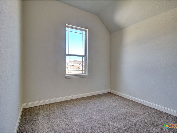 5th image of 2048 Stephanie Ave
