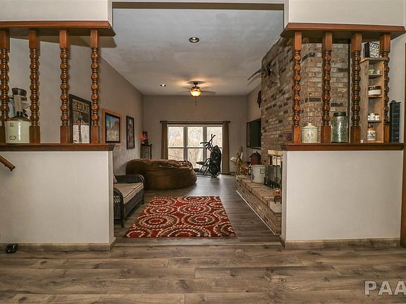 5th image of 625 E Lakeshore Dr