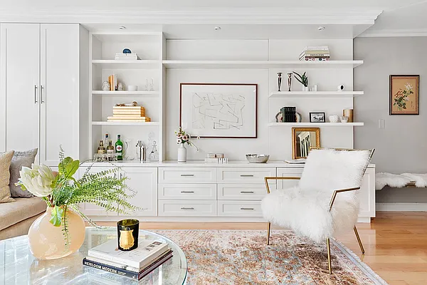 Sold by Compass | media 1