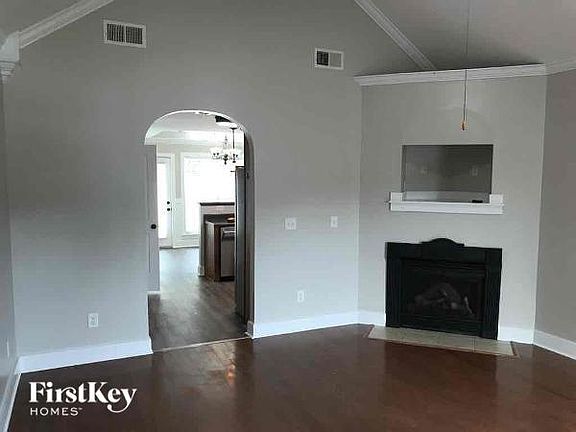 2nd image of 221 Rossburg Dr