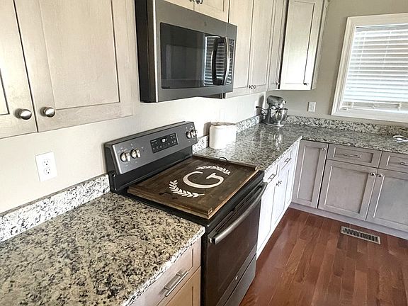 5th image of 6009 Burley Ct