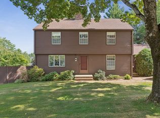 9 Sunderland Dr, Auburn, ME 04210