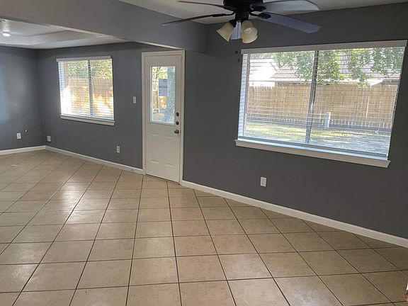 4th image of 381 Saratoga Dr