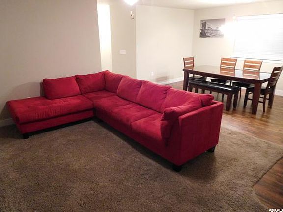 4th image of 2721 Lincoln Ave