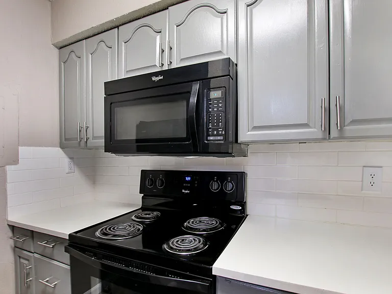 Fiona Apartment Homes — Photo 29
