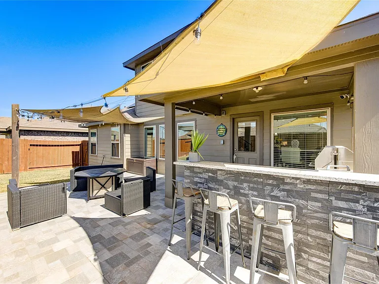 3306 Sumac Dr — Photo 41