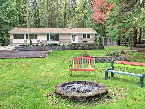 Enjoy the fire pit! 