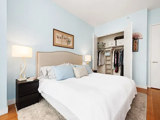 Sold by Sotheby's International Realty | media 20