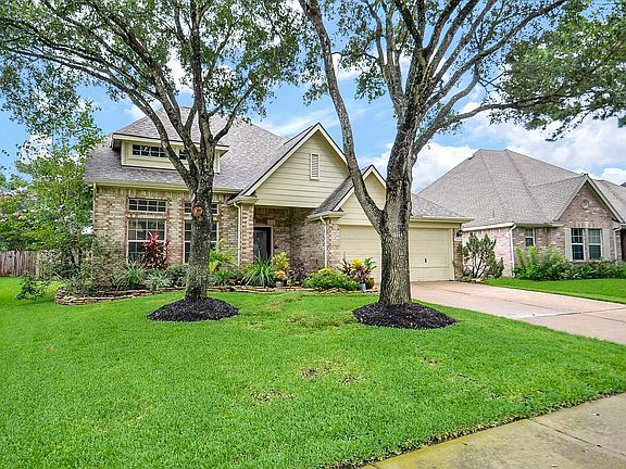 2nd image of 24714 Cobble Canyon Ln