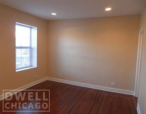 4th image of 1706 W Farwell Ave #1E