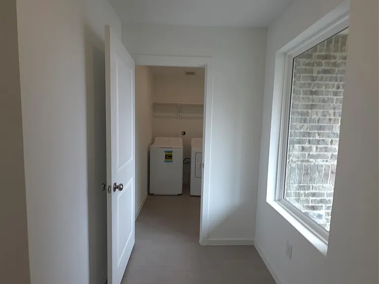 26930 Cascade Sunrise St — Photo 5