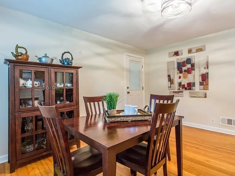 1397 Scott Blvd — Photo 4