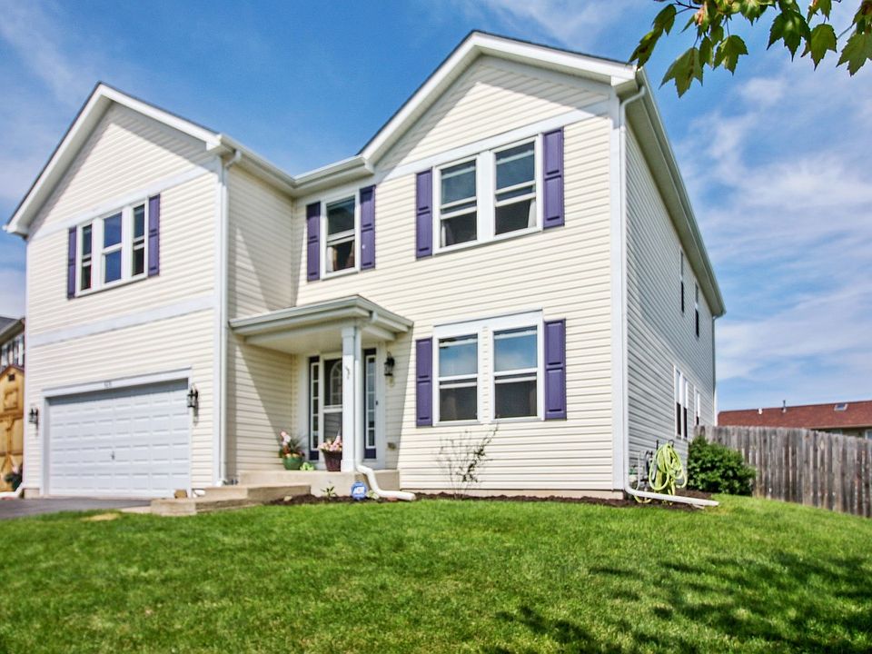 1st image of 424 Stone Hollow Dr