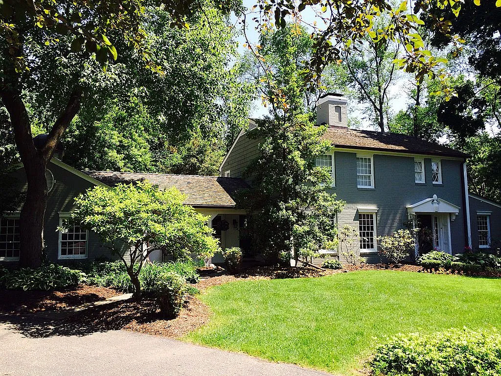 6025 E Surrey Rd photo 1
