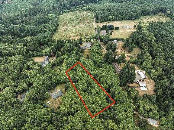 5th image of 1550 Slide Creek Rd