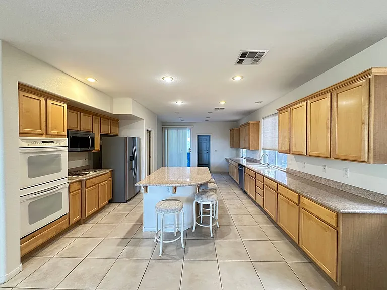 3224 Bishop Pine St — Photo 7