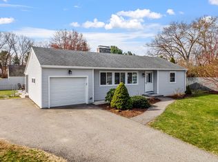 7 Fuller Rd, Chelmsford, MA 01824