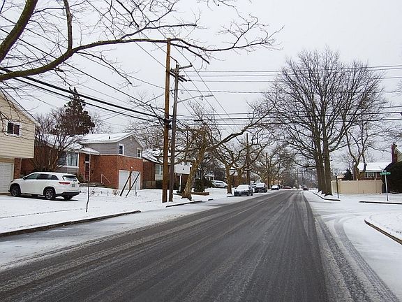 4th image of 3350 Milburn Ave