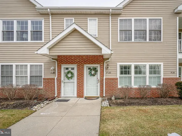 32 Pristine Pl, Sewell, NJ 08080