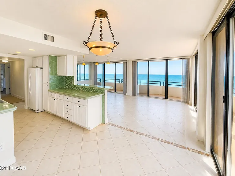 2900 N Atlantic Ave #702 — Photo 9