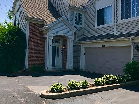 2nd image of 121 Heritage Ln