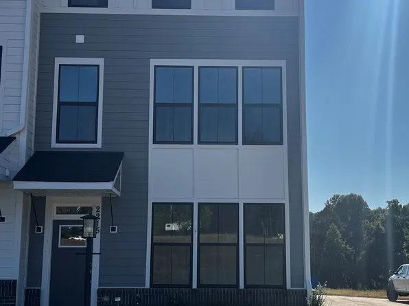 2215 Swallowtail Ln, Charlottesville, VA 22902
