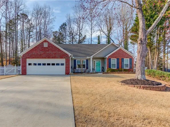 5883 Riverside Walk Dr, Buford, GA 30518