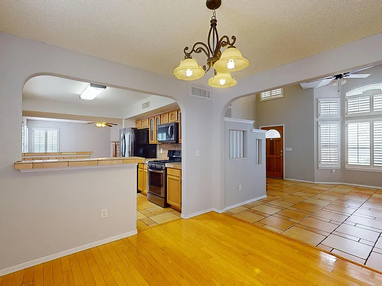 12528 Sun Empress Dr — Photo 8