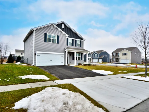 3923 Murphy Dr, McHenry, IL 60050