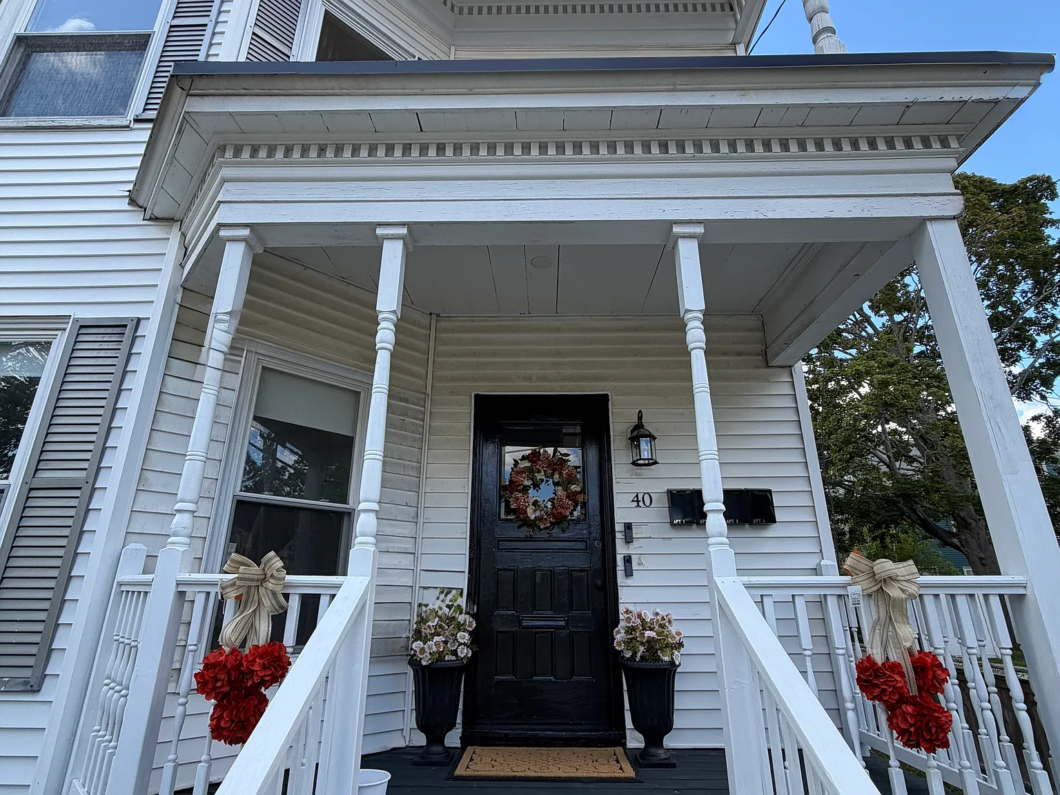 2 bed, $2,700 — Photo 1