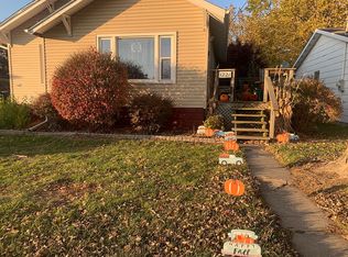 1221 W Prairie St, Taylorville, IL 62568