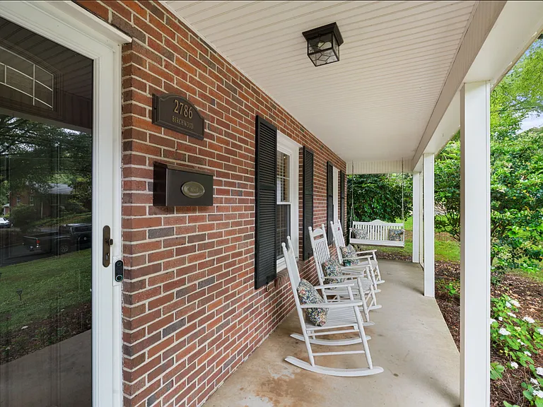 2786 Birchwood Dr — Photo 9