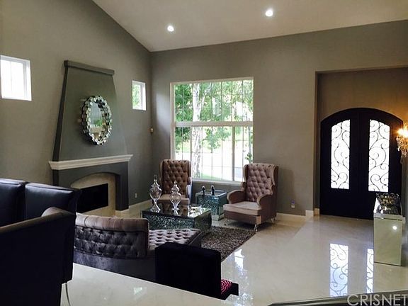 3rd image of 18565 Doral Way