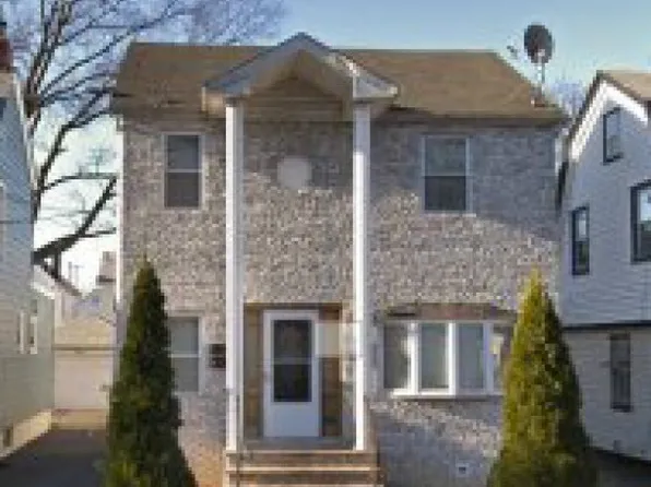 9034 205th St, Hollis, NY 11423