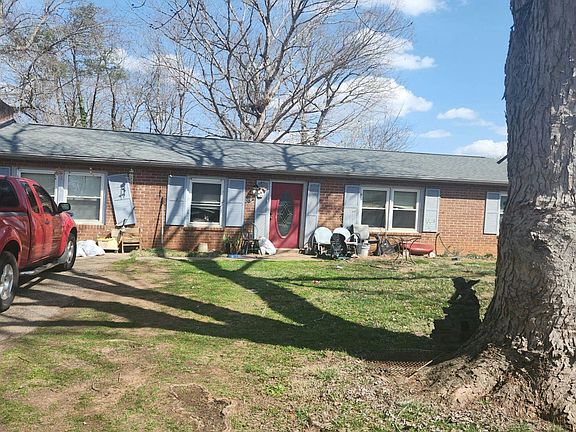 3rd image of 2605 Tumbleweed Dr