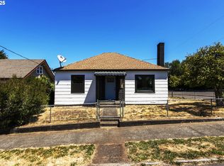 1215 12th St, Oregon City, OR