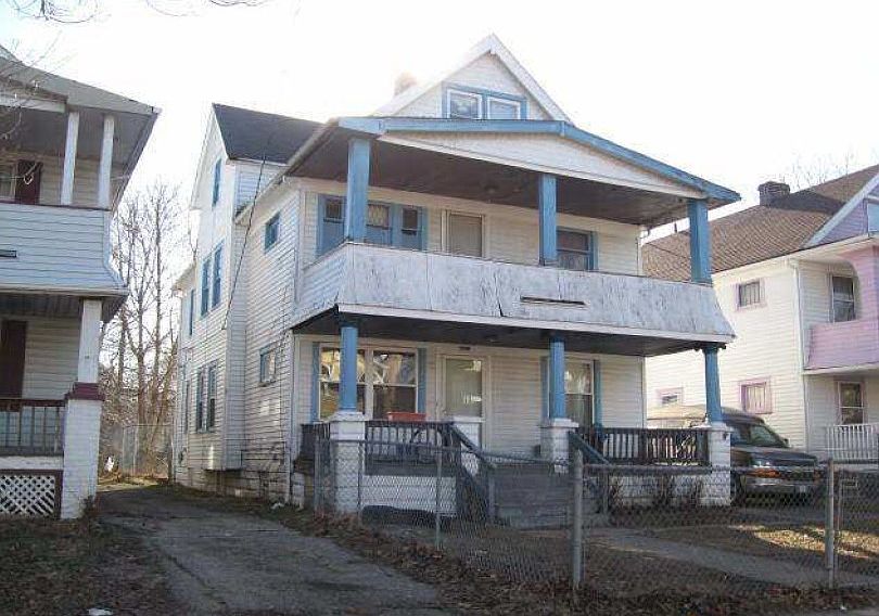 2nd image of 2927 E 125th St