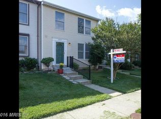 5575 Glasgow Woods Ct, Fairfax, VA 22032