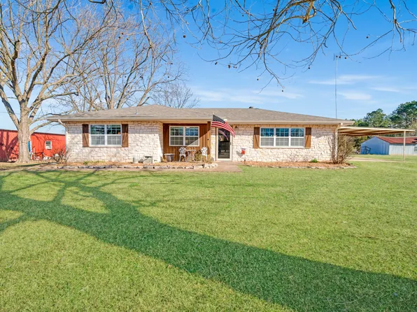 8413 Farm Road 195, Bagwell, TX 75412