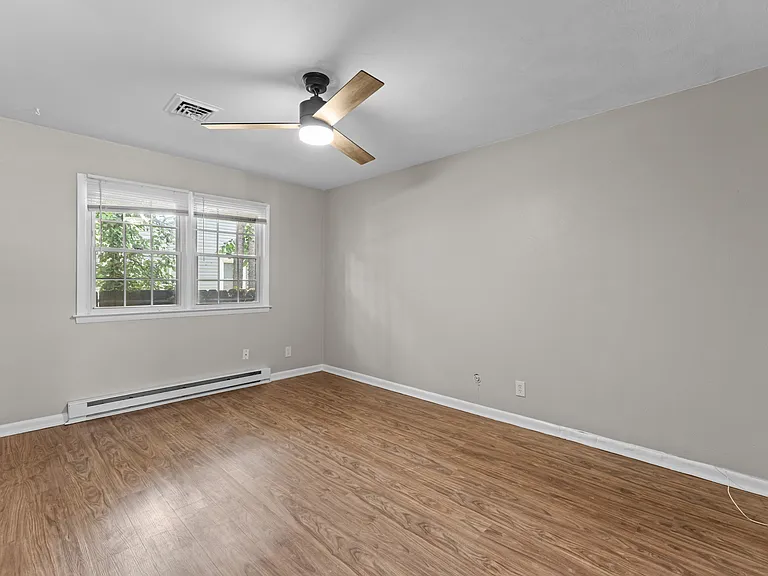 3301 Marne Ave — Photo 14