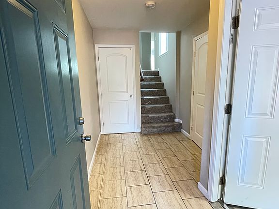 5th image of 151 White Pine Dr