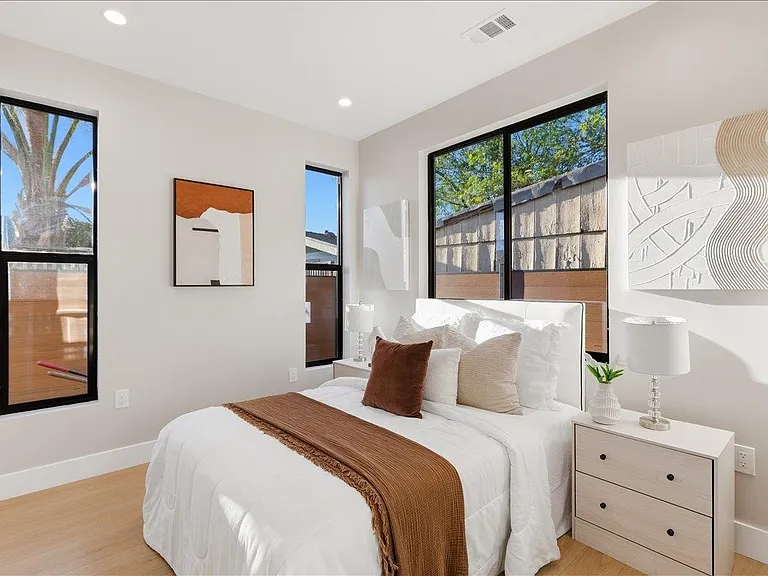453 Arleta Ave #A — Photo 6