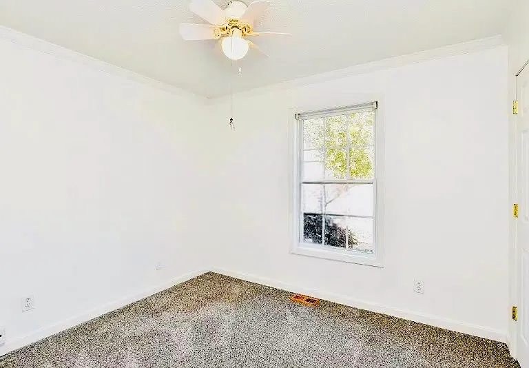 1092 Hampton Rd — Photo 7