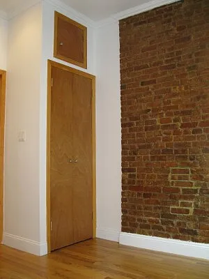 Rented by Tower Brokerage | media 10