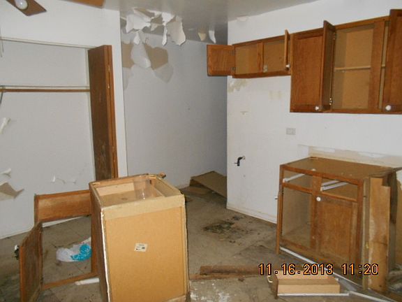 3rd image of 1916 Dartmouth St
