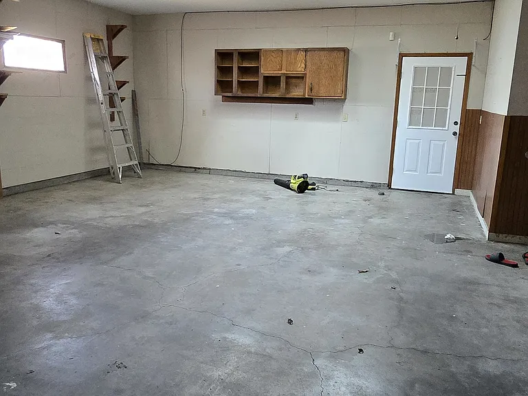 4520 S Washington Ave — Photo 3