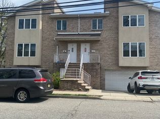 171 Roosevelt Pl APT B, Palisades Park, NJ 07650