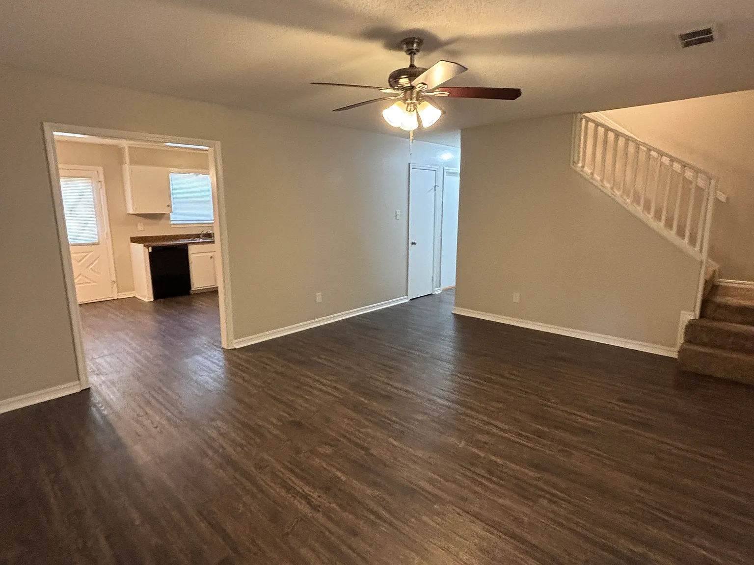 28 Woodbriar Dr. Jacksonville AR 72076 — Photo 3