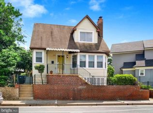 303 E Glebe Rd, Alexandria, VA 22305