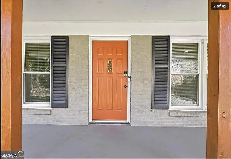 4 bed, 2.0 bath, 2012 sqft, $3,000 — Photo 2
